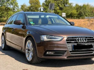 Gebraucht Audi A4 Ambiente 150 PS (110 kW) 2014 Braun Kombi