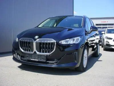 Gebraucht BMW 225 245 PS (180 kW) 2023 Schwarz Van / Kleinbus