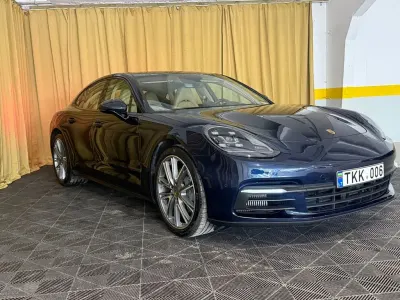 Gebraucht Porsche Panamera 4S 441 PS (324 kW) 2018 Blau Kleinwagen