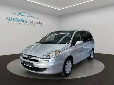 Gebraucht Peugeot 807 Tendance 140 PS (102 kW) 2007 Silber Van / Kleinbus