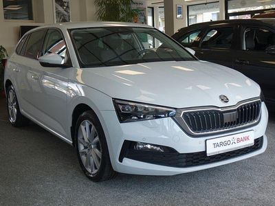 Usata Skoda Scala Clever 110 CV (80 kW) 2022 Bianco Utilitaria