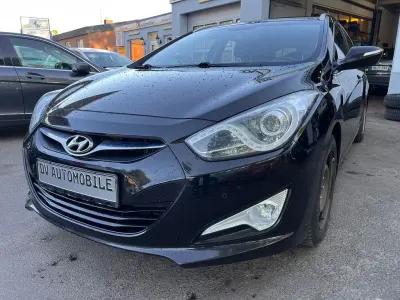 Gebraucht Hyundai i40 Style 136 PS (100 kW) 2013 Schwarz Kombi