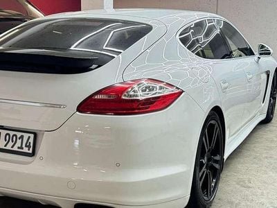 Porsche Panamera 4S