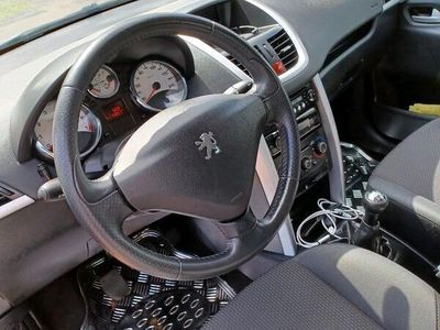 gebraucht Peugeot 207 95 VTi forever