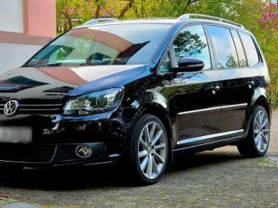 Gebraucht VW Touran Highline 177 PS (130 kW) 2014 Schwarz Van / Kleinbus