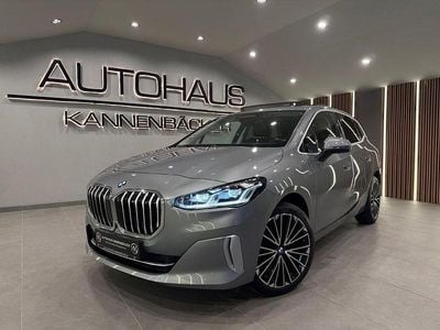 Grau Gebraucht 2022 BMW 218 Luxury Line Van / Kleinbus | 25.990 € (Fairer Preis)