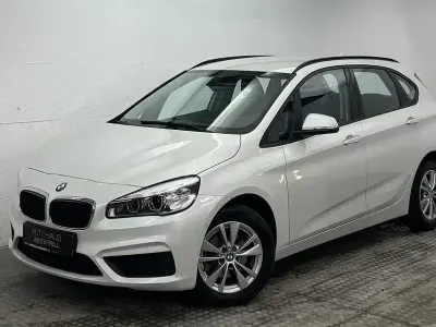 Gebraucht BMW 218 Active Tourer 391 PS (287 kW) 2017 Weiss Van / Kleinbus