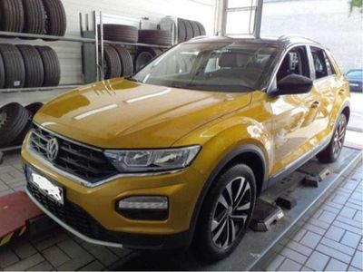 Gebraucht VW T-Roc United 150 PS (110 kW) 2020 Kurkumagelb (metallic) SUV