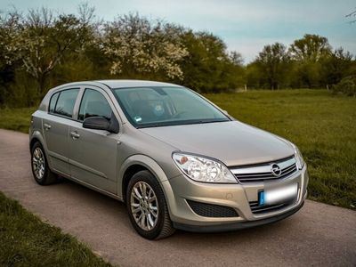 gebraucht Opel Astra AUTOMATIK Erstbesitz & Top-Zustand
