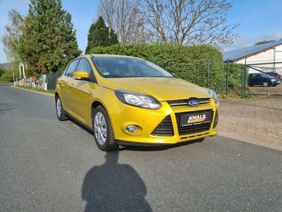 gebraucht Ford Focus Lim. Titanium 1.6* SHZ* PDC* SR+WR*TÜV Neu