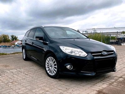 Gebraucht Ford Focus Titanium 150 PS (110 kW) 2012 Schwarz Kombi