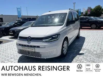 Gebraucht VW Caddy Maxi Life 122 PS (89 kW) 2022 Weiß Van / Kleinbus