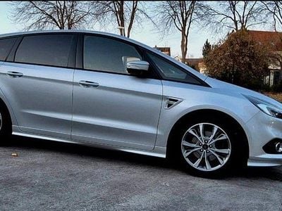Gebraucht Ford S-MAX ST-Line 160 PS (117 kW) 2018 Silber Van / Kleinbus
