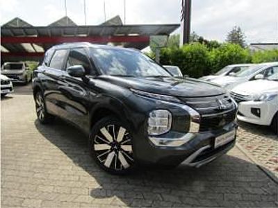 Neu Mitsubishi Outlander P-HEV Intro Edition 306 PS (225 kW) 2026 Grau (mondsteingrau) SUV
