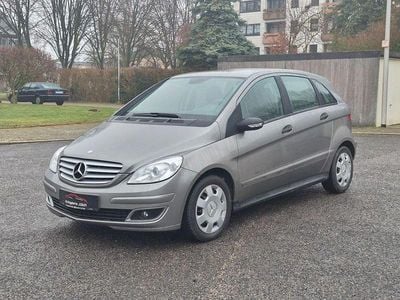 Gebraucht Mercedes B200 136 PS (100 kW) 2008 Kometgrau  metalliclack Van / Kleinbus