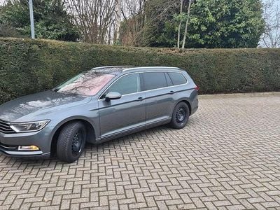 Gebraucht VW Passat 150 PS (110 kW) 2015 Grau Kombi