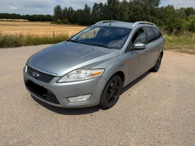 Gebraucht Ford Mondeo 140 PS (102 kW) 2010 Silber Kombi
