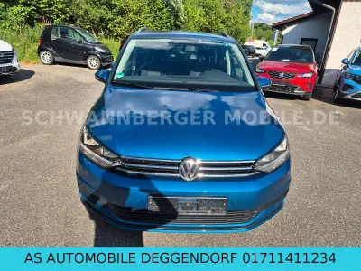 Gebraucht VW Touran Comfortline 110 PS (80 kW) 2017 Blau Van / Kleinbus