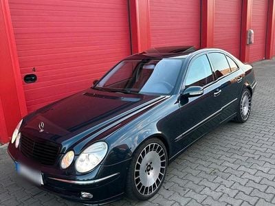 Mercedes E320