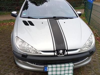 Gebraucht Peugeot 206 CC 108 PS (79 kW) 2002 Silber Cabrio