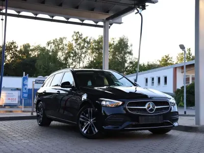 Gebraucht Mercedes C300e 313 PS (230 kW) 2023 Schwarz Limousine