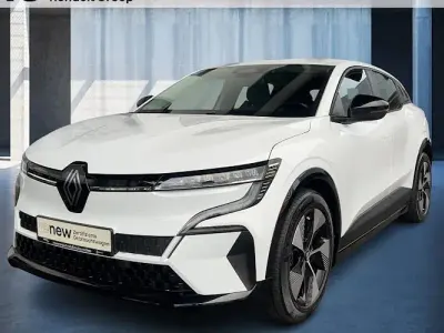 Usata Renault Megane E-Tech Equilibre 96 kW (131 CV) 2022 Bianco Berlina