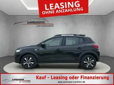 Neu Dacia Sandero Expression 91 PS (66 kW) 2025 Schwarz Limousine