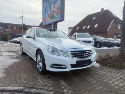 Gebraucht Mercedes 220 170 PS (125 kW) 2012 Weiß Limousine