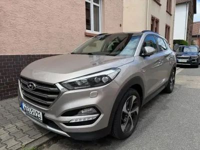 Gebraucht Hyundai Tucson 177 PS (130 kW) 2017 Grau SUV