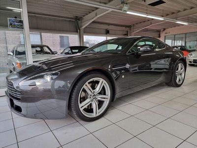 Silber Gebraucht 2011 Aston Martin V8 Vantage | 57.500 €