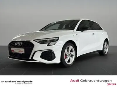 Używany Audi A3 S-Line 245 KM (180 kW) 2022 Biały Sedan/Limuzyna