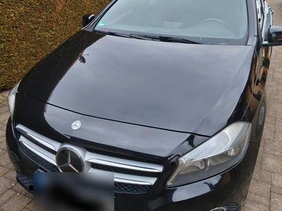 Usata Mercedes A180 116 CV (85 kW) 2012 Nero Berlina