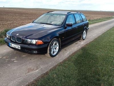 Gebraucht BMW 528 Shadowline 193 PS (141 kW) 1998 Violet Kombi