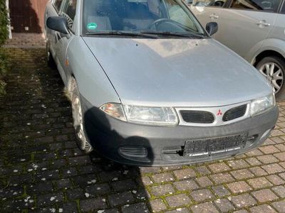 Mitsubishi Carisma