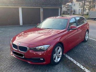 Gebraucht BMW 320 163 PS (119 kW) 2015 Rot Kombi