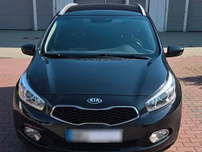 Gebraucht Kia Ceed Sportswagon DREAM-TEAM Edition 128 PS (94 kW) 2015 Schwarz Kombi
