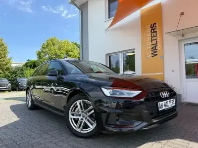Gebraucht Audi A4 Advanced 190 PS (139 kW) 2020 Mythosschwarz (metallic) Kombi