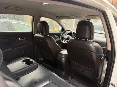 Weiß Gebraucht 2012 Kia Sportage Attract SUV | 4.850 €