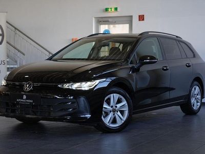 Gebraucht VW Golf VIII Life 116 PS (85 kW) 2025 Grenadillschwarz Kombi