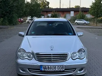 Gebraucht Mercedes C220 Classic 150 PS (110 kW) 2006 Grau Limousine