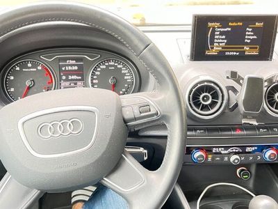 gebraucht Audi A3 Sportback 1.4 TFSI S tronic Attraction