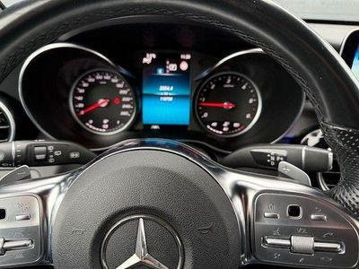 Schwarz Gebraucht 2020 Mercedes GLC300 SUV | 34.800 € (Fairer Preis)