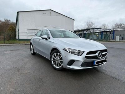 Gebraucht Mercedes A180 Progressive 136 PS (100 kW) 2020 Grau Limousine