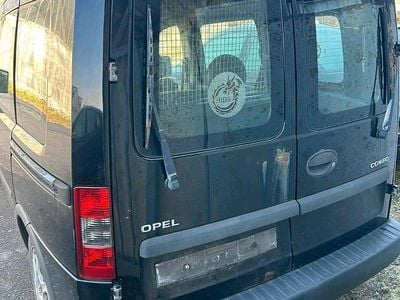 Schwarz Gebraucht 2006 Opel Combo Van / Kleinbus | 599 € (Superpreis)