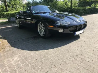 Gebraucht Jaguar XK8 284 PS (208 kW) 2001 Schwarz Cabrio