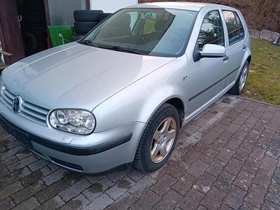 Gebraucht VW Golf IV 104 PS (76 kW) 2000 Silber Kleinwagen