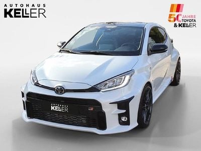 Gebraucht Toyota Yaris 261 PS (191 kW) 2020 Platinum white pearl mc. Limousine