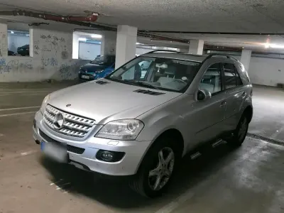 Gebraucht Mercedes ML320 224 PS (164 kW) 2007 Grau SUV