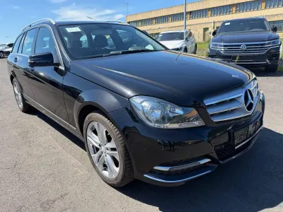 Gebraucht Mercedes C220 Avantgarde 170 PS (125 kW) 2014 Schwarz Kombi