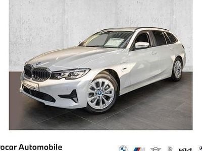 Gebraucht BMW 320e Advantage 204 PS (150 kW) 2022 Weiß Kombi